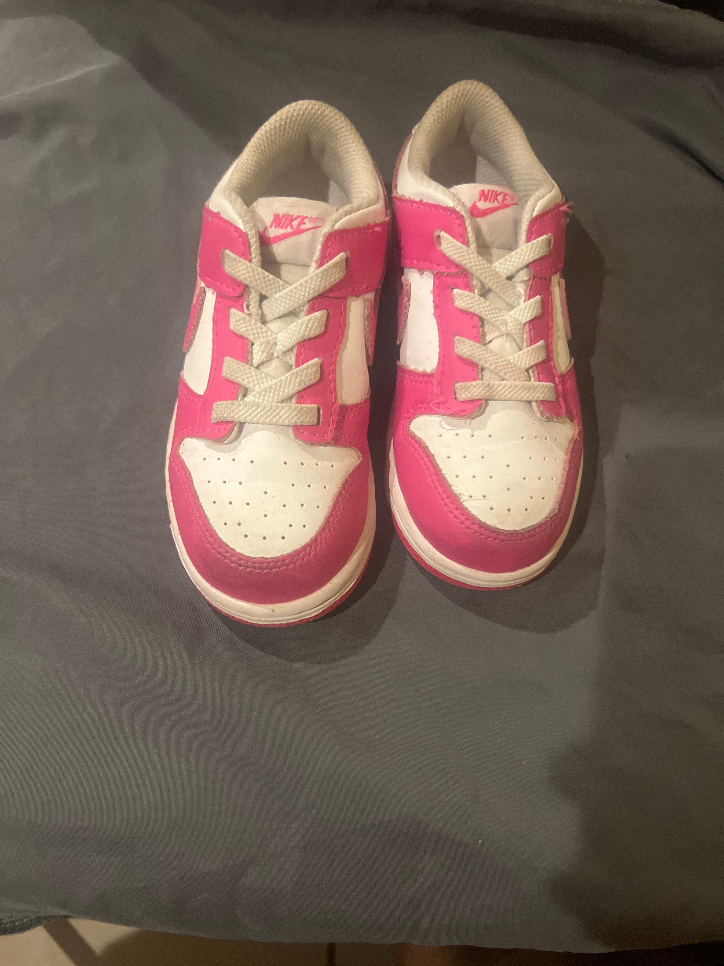 Nike girls low dunk