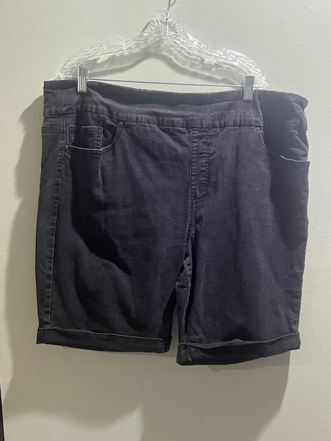 Terra & Sky Black Roll Cuff Denim Shorts – Size 2X