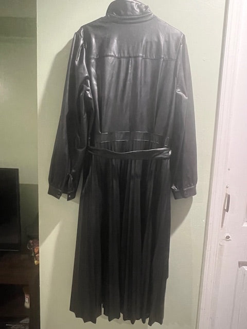 Scoop Black Pleated Maxi Dress with Belt – Size XL