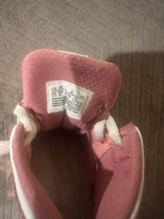 Toddler pink & white AIR JORDAN