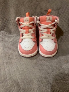 Toddler pink & white AIR JORDAN